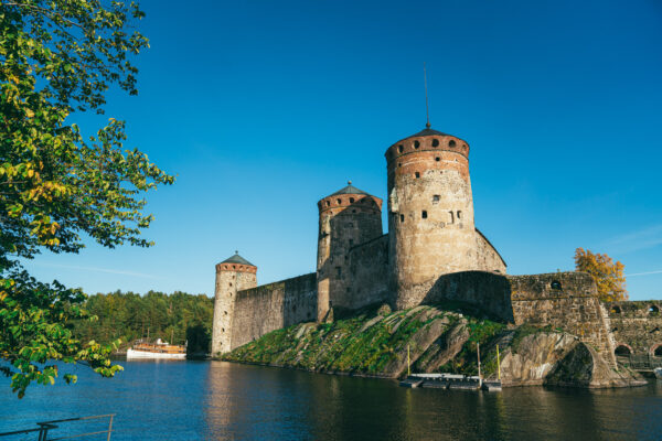 lennot Savonlinnasta